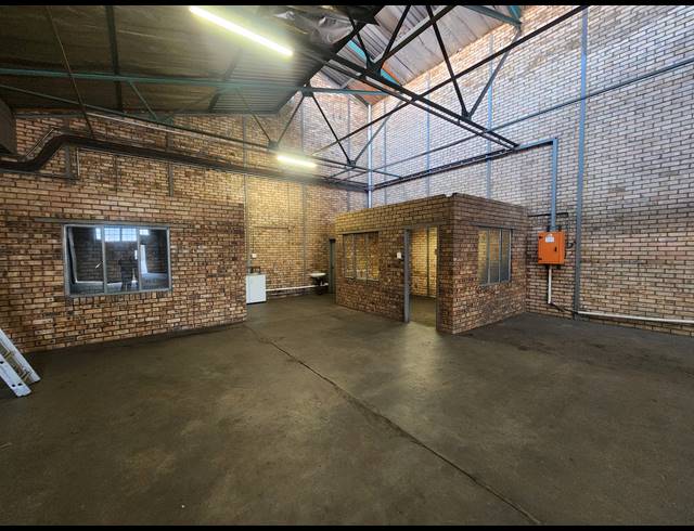 216M² WAREHOUSE TO LET IN WADEVILLE